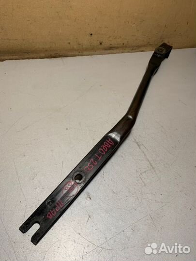 Кронштейн балки передний правый Chevrolet Aveo