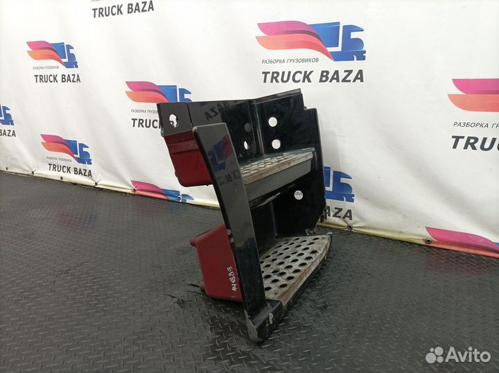 A9436664301 Корпус подножек правый