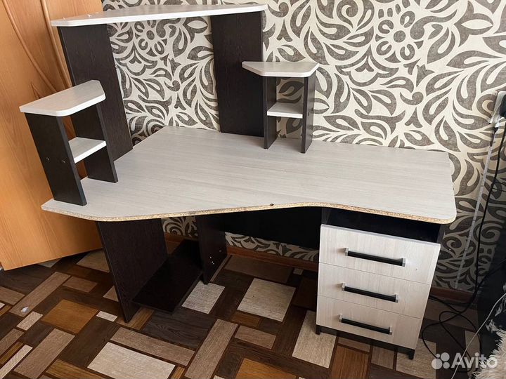 Компьютерный стол бу