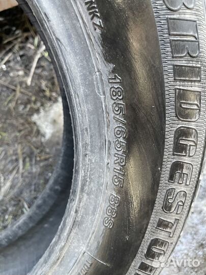 Bridgestone Sneaker 185/65 R15 88S