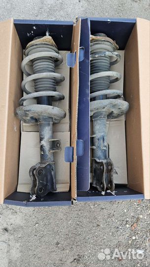 Стойки в сборе i40