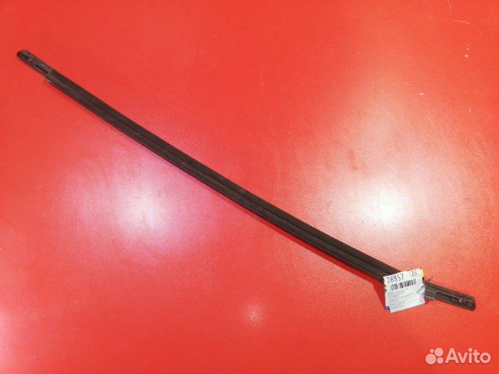 Молдинг стекла двери внешний задний правый Kia Rio