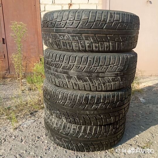 Kumho I'Zen KW22 205/55 R16