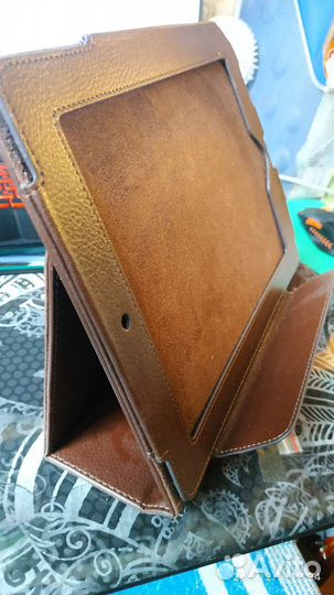 Кожаный чехол для планшета