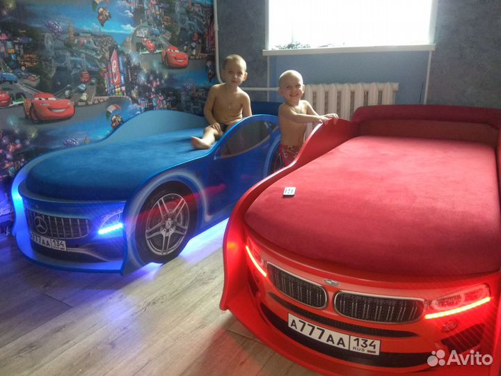 Кровать машина