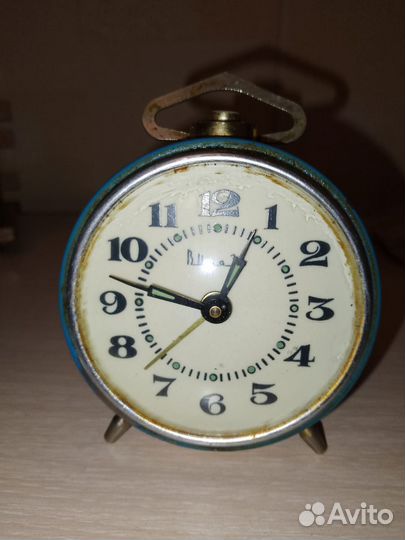 Часы настольные СССР (Весна, Витязь-будильник)
