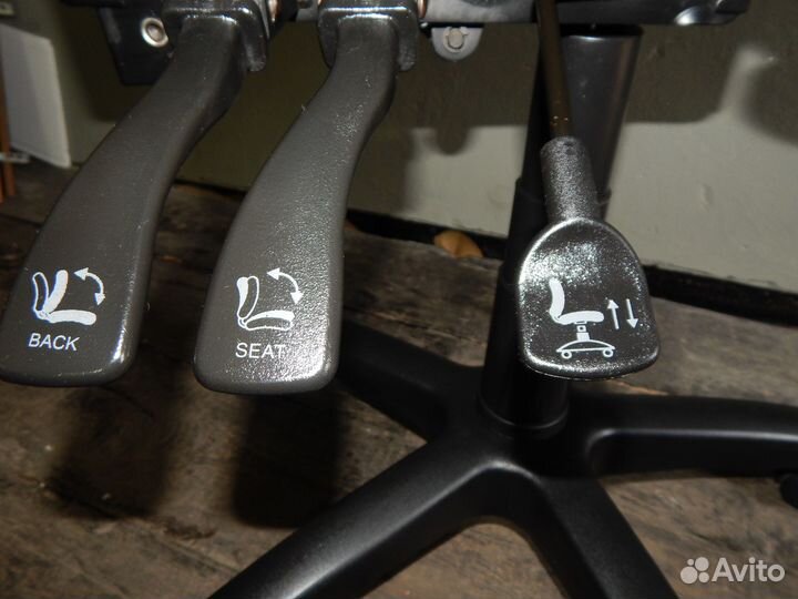 Компьютерное кресло