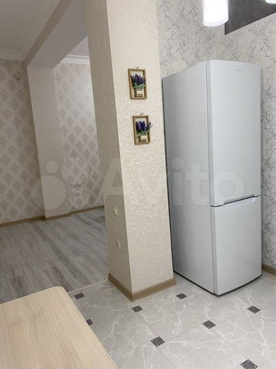 2-к. квартира, 52 м², 2/14 эт.