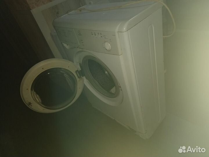 Стиральная машина Indesit