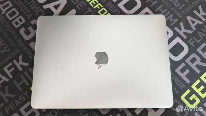 Apple Macbook Air 13 (2020), 512 гб, 16 RAM, GPU 8