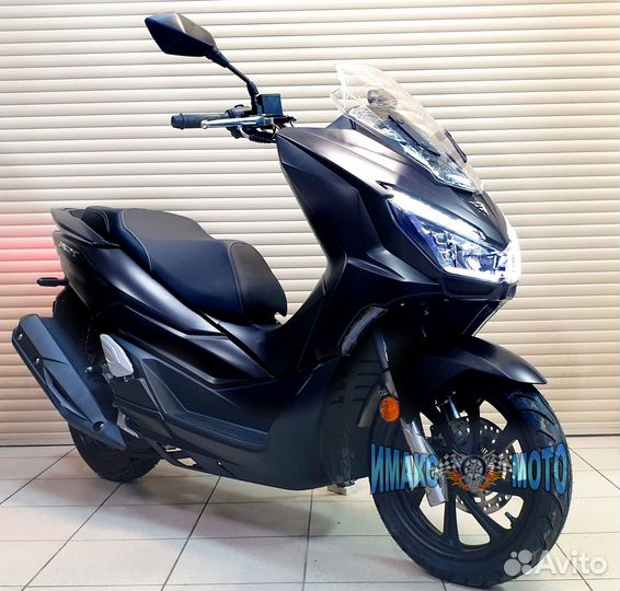 Скутер Vento VMC PCX (200)