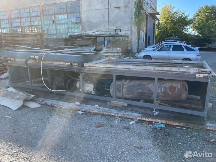 Мимбранно вакуумный прес для изготовления фасадов