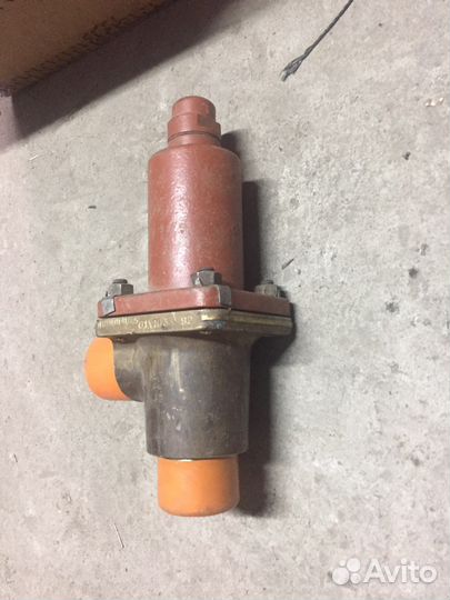 524-03.214-01 Клапан предохранительный штуцерный угловой мембранный