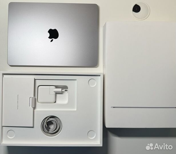 Macbook air m2 8/256 комплект