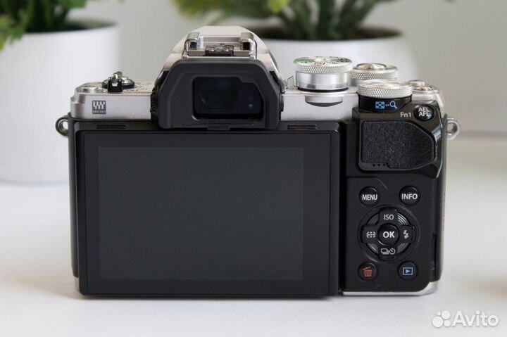 Olympus OM-D E-M10 Mark III Kit