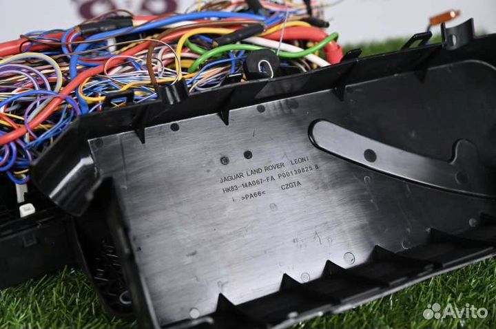 Блок предохранителей Jaguar F-Pace JGA 2016