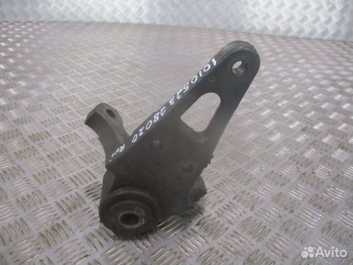 Кронштейн передней рессоры задний правый renault 5