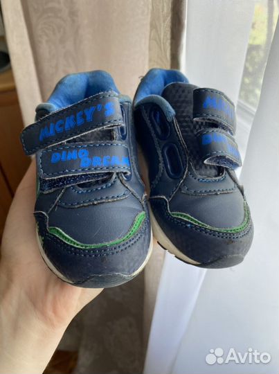 Кроссовки на мальчика