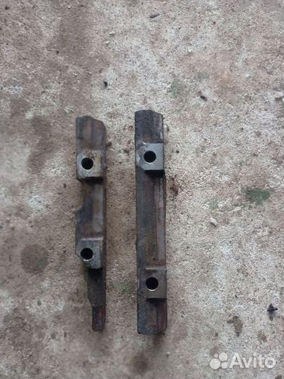 Кронштейн выпускного коллектора Audi A8 Q7