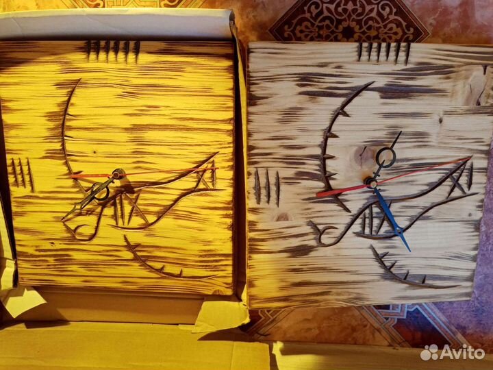 Часы из дерева ручной работы