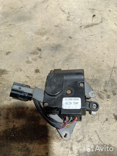 Ssangyong musso моторчик заслонки отопителя
