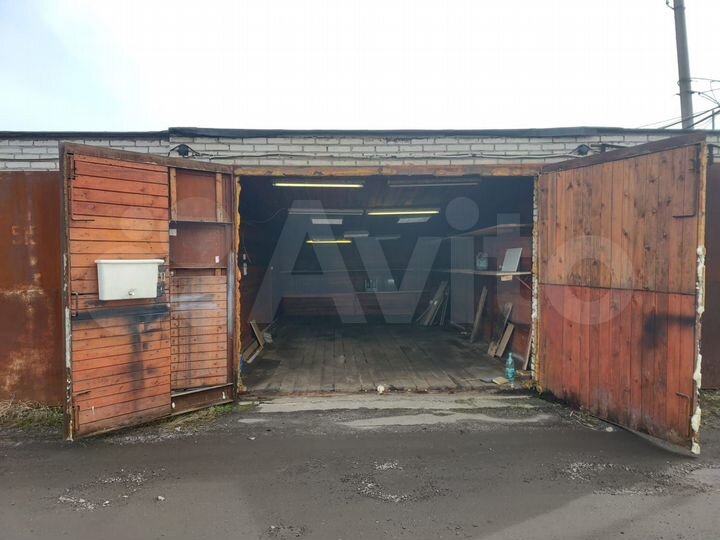 Гараж, > 30 м²