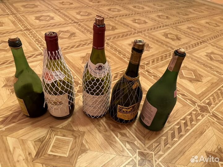 Пустая стеклянная тара(бутылки)