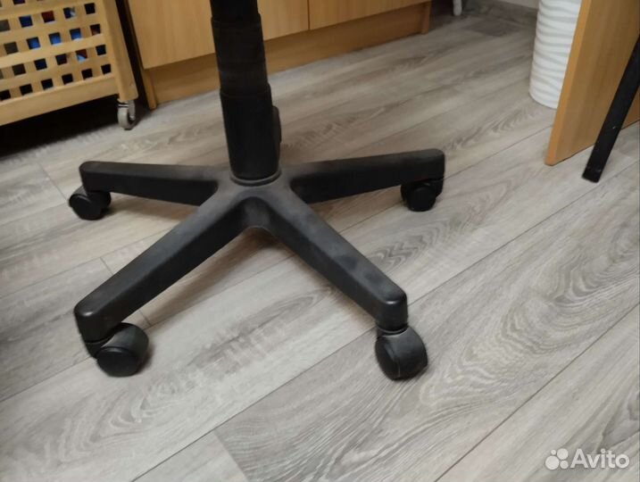 Компьютерное кресло