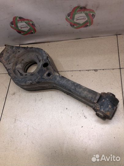 Huundai i30 2 GD Задний нижний рычаг