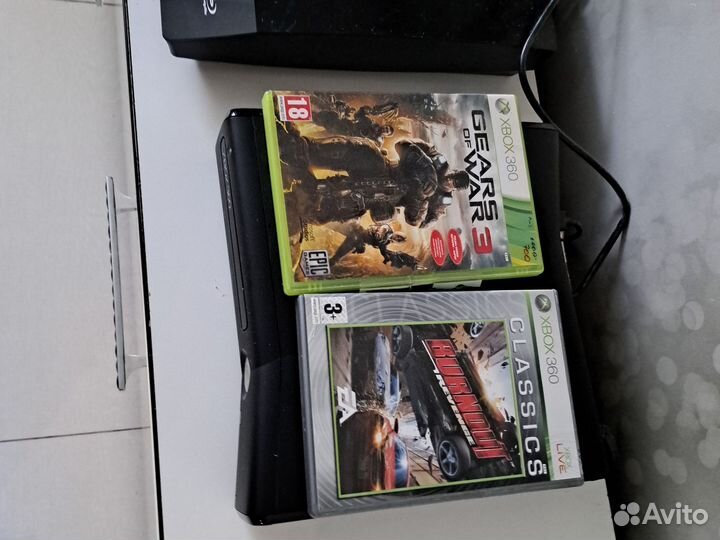 Xbox 360 с кинектом и играми