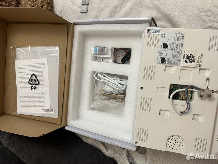 Монитор CTV-DP41101AHD