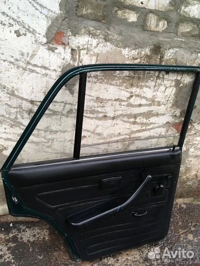 Продам заднию левую дверь на автомобиль ваз 2107