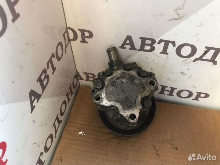 Насос гидроусилителя руля Land Rover Freelander