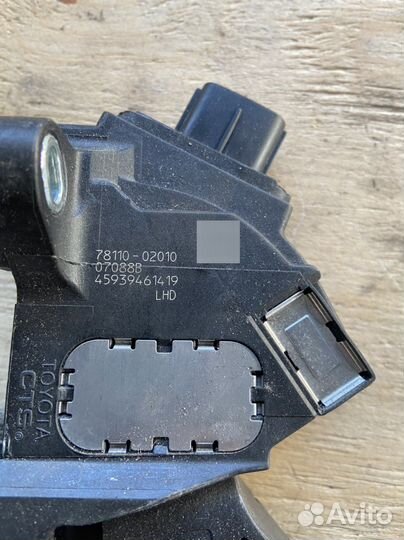 Педаль газа Toyota 7811002010