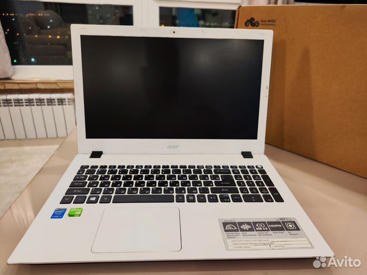 Acer Aspire E 15 E5-573G-31Y4
