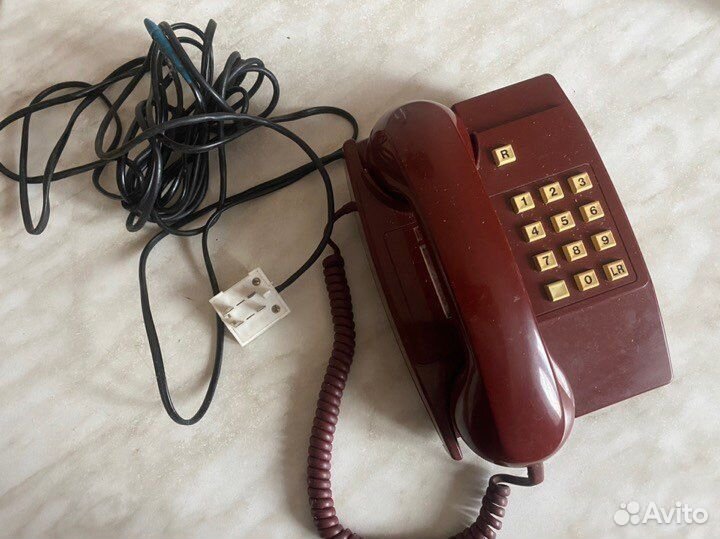 Телефон British Telecom