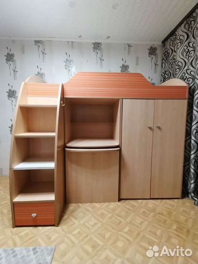 Детская кроватка