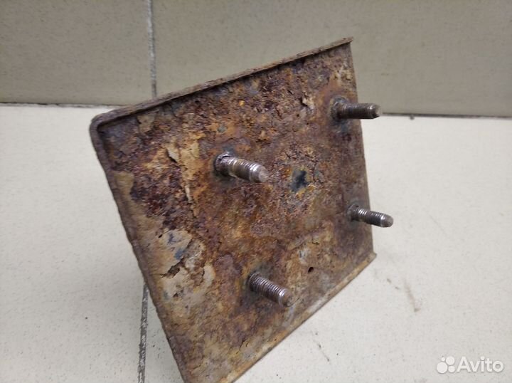 Кронштейн (сопут. товар) Gentra II 2013-2015