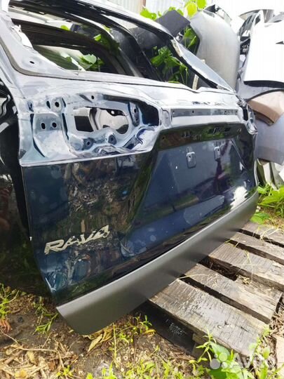 Крышка багажника Toyota RAV4 18-22г