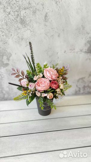 Композиции из искусственных цветов