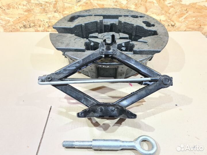 Органайзер в сборе Ford Focus 3