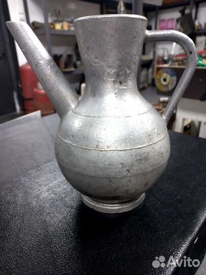 Кувшин старинный