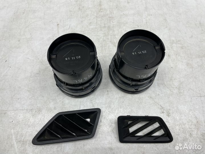 Дефлектор обдува салона Mazda 3 BL