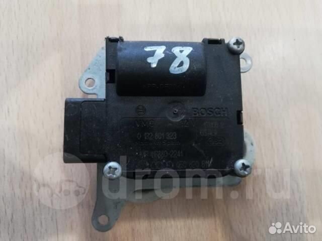 Моторчик заслонки отопителя Audi A8 D3 4E 2004