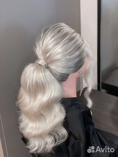 Болванка для причесок, голова с плечами на штативе