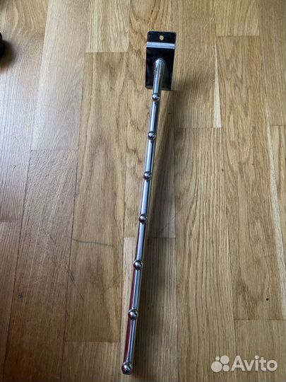 Вешалка настенная металлическая