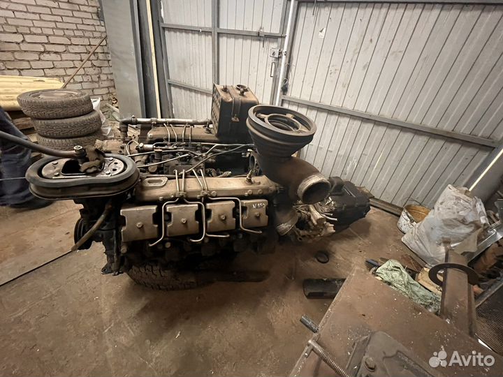 Двигатель с коробкой передач камаз