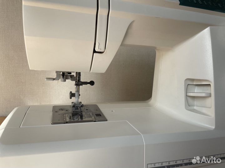 Husqvarna Viking Emerald 116