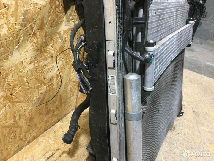 Кассета радиаторов Range Rover Sport L494 LR048175