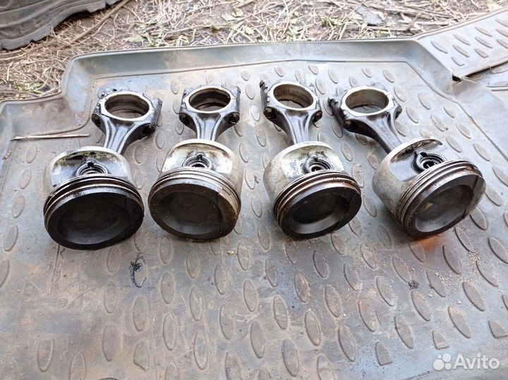 Поршни с шатунами ауди 80 б3 1.8 90л.с